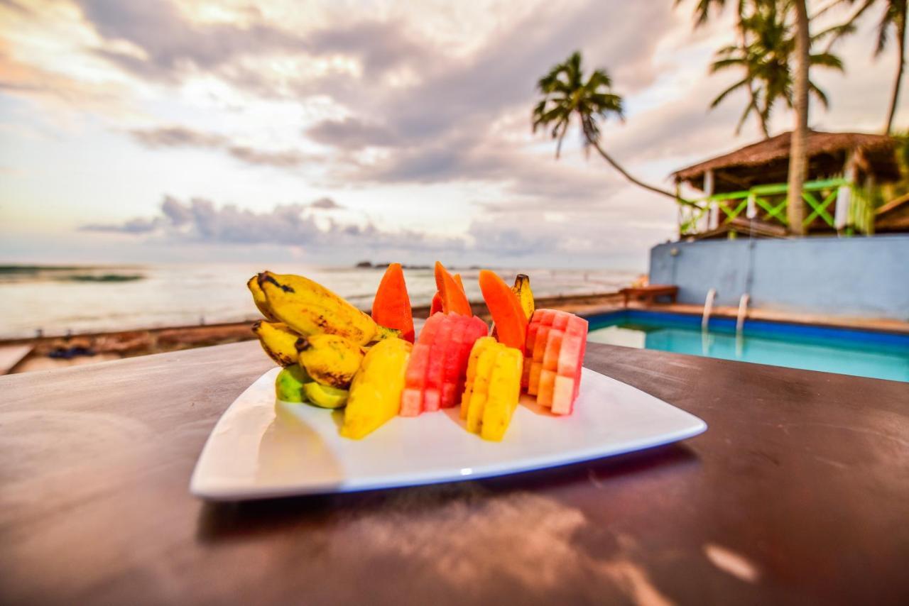 Lucky Seven Beach Resort ヒッカドゥワ エクステリア 写真
